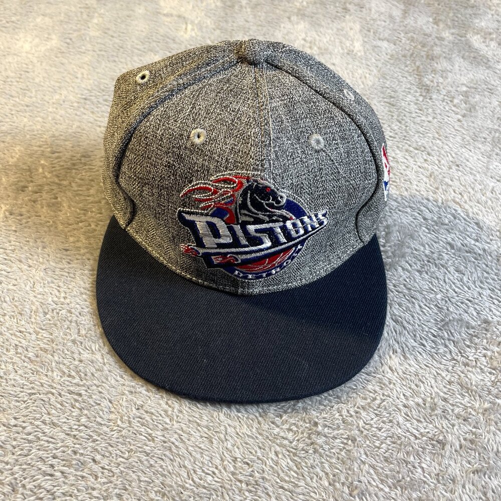 Detroit Pistons Gray NBA Hardwood‎ Classics Hat Snapback Cap Athleisure Sports